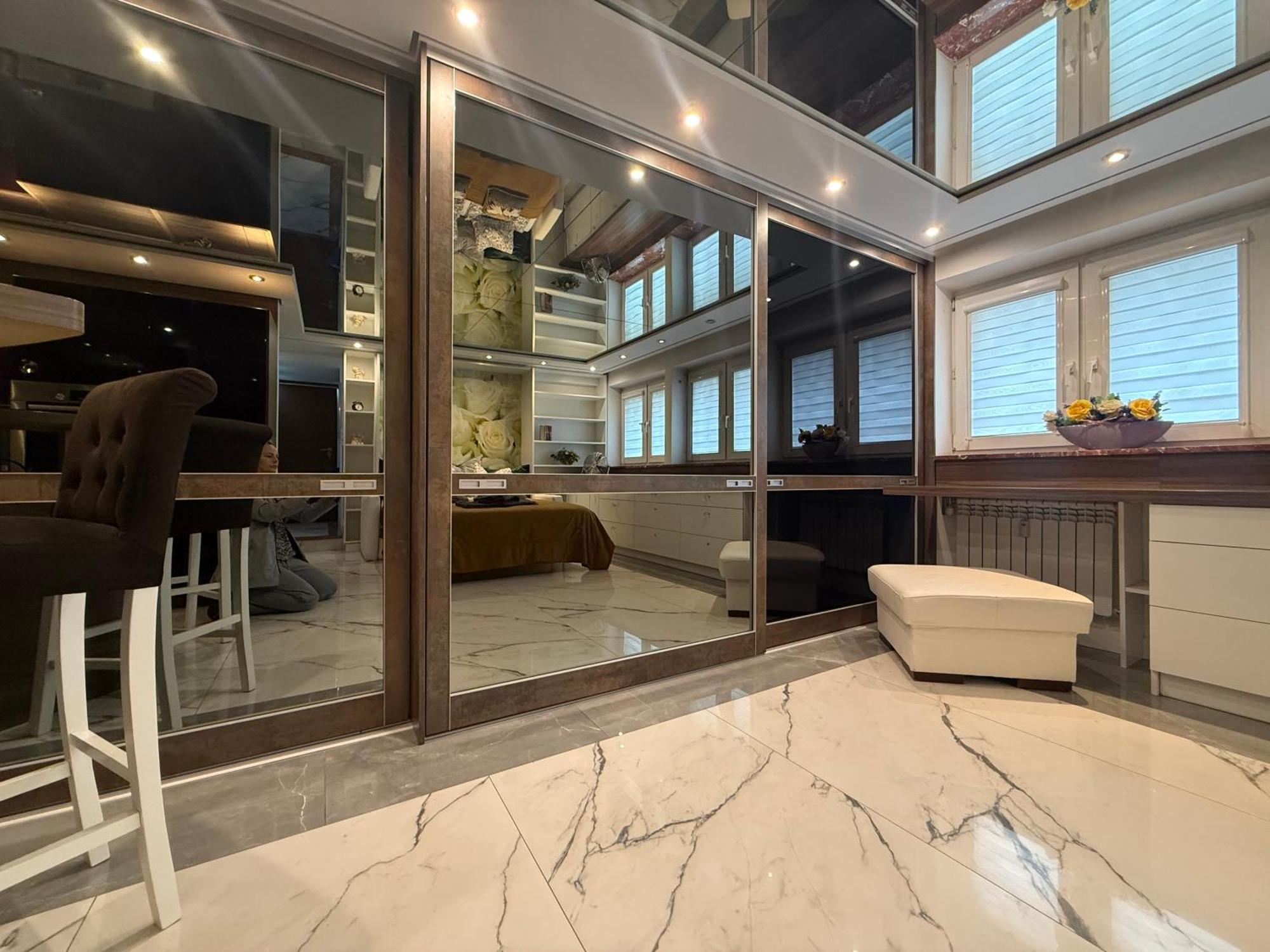 Deluxury Mirror Apartament Centrum Warsawa Bagian luar foto